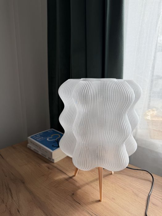 Wavy lamp.