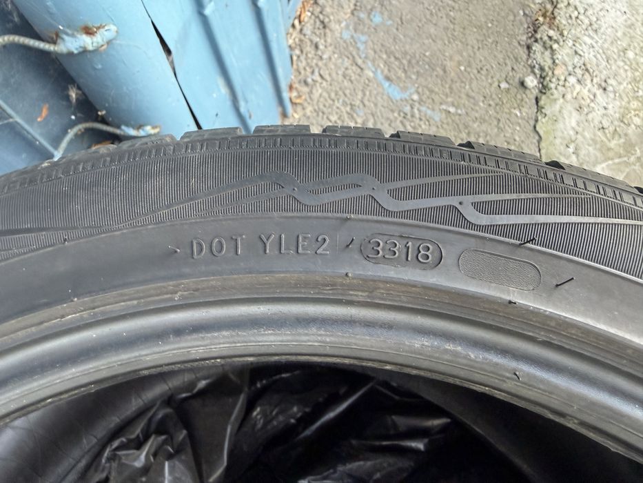 Vand anvelope nokian 225/45/18 255/40/18