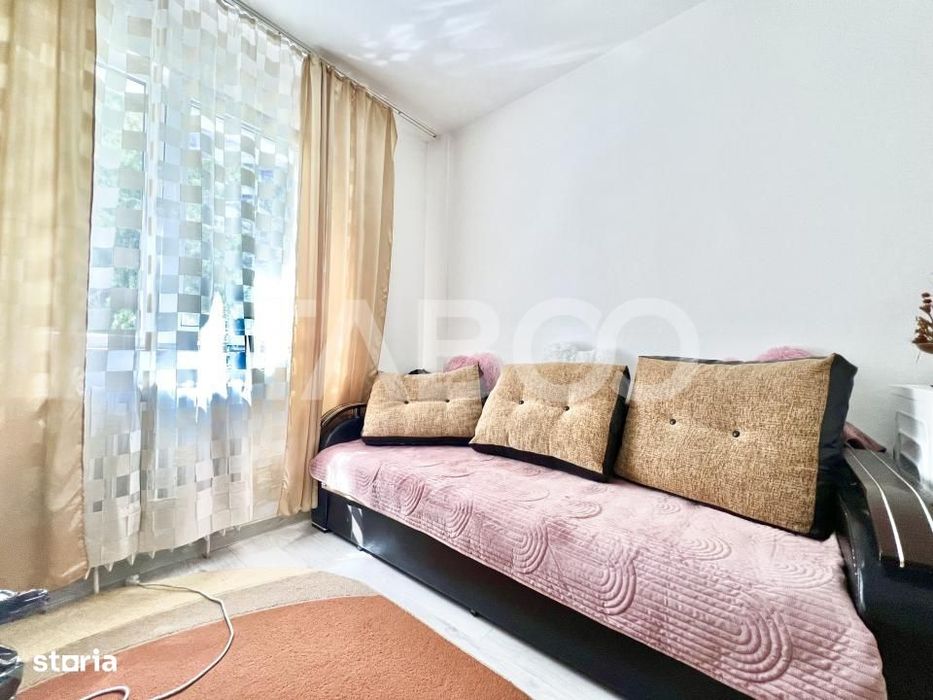 Apartament cu 3 camere de vanzare in Manastur izolat etaj intermediar