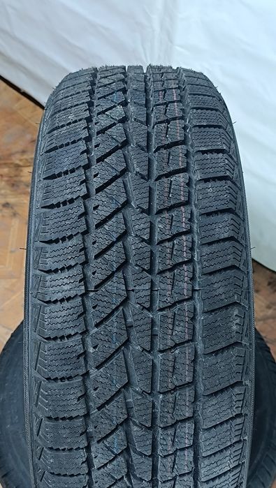 215/55R17   DOUBLESTAR