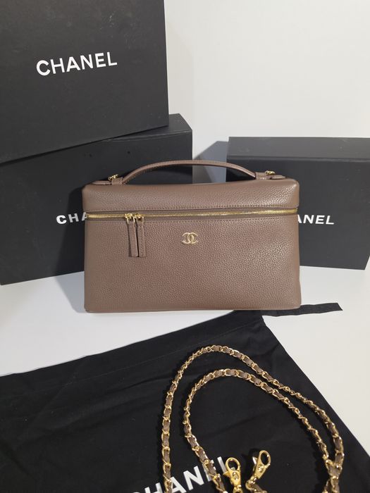 Налична чанта Chanel Lunch Box 26c