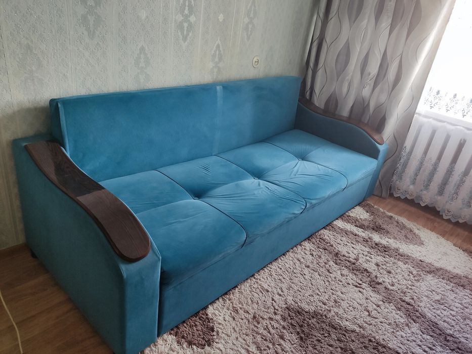 Продам  диван б/у в отличном состоянии