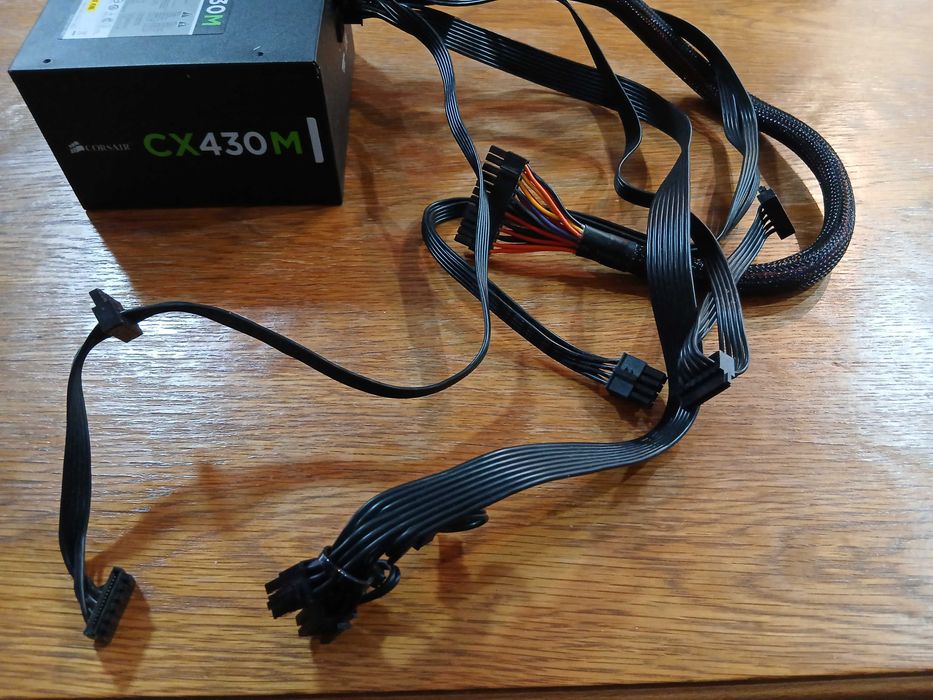 Sursa Corsair CX430M