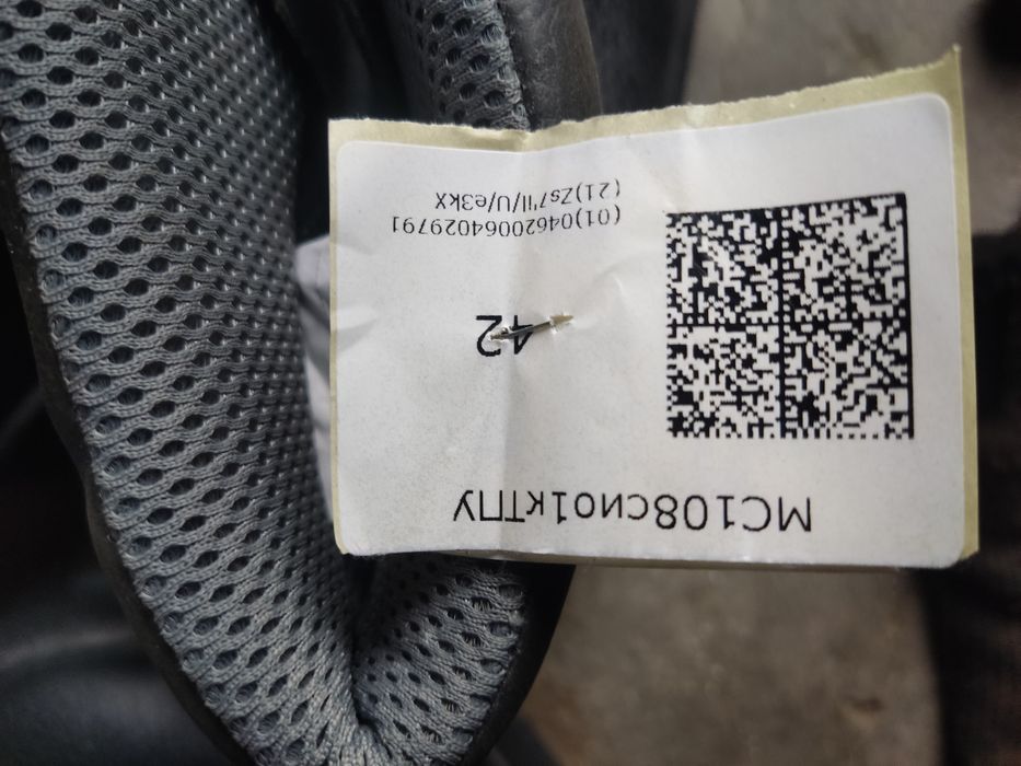 Продам рабочие ботинки