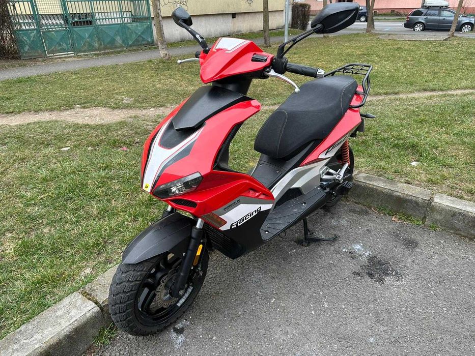 Inchiriez scuter GLOVO / WOLT/ BOLT FOOD