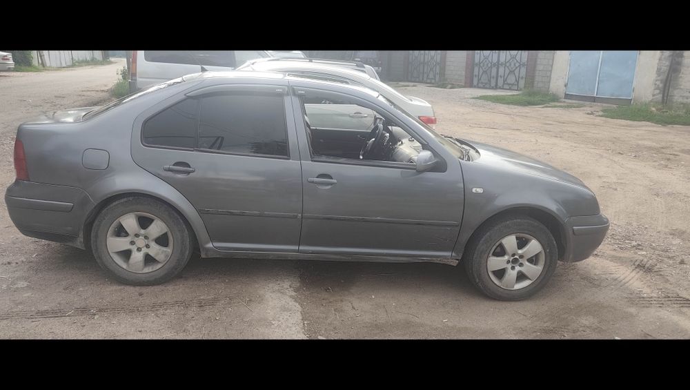Продам Jetta 2003года