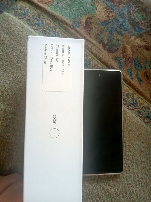 Продам смартфон новый