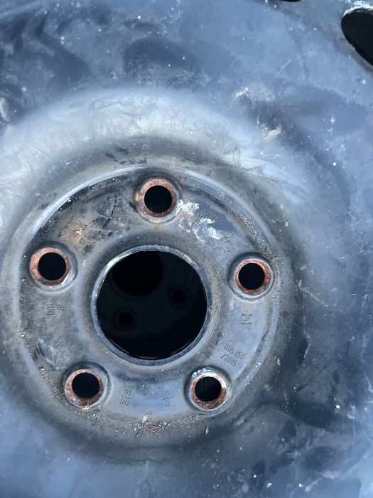 Гуми с джанти зимни за VW