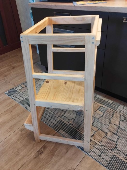 Помощна кула Монтесори