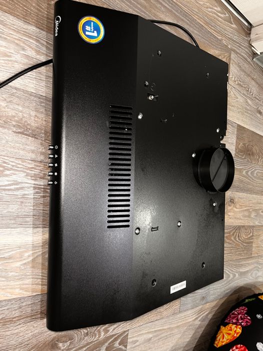 Электро вытяжка, кухонная.