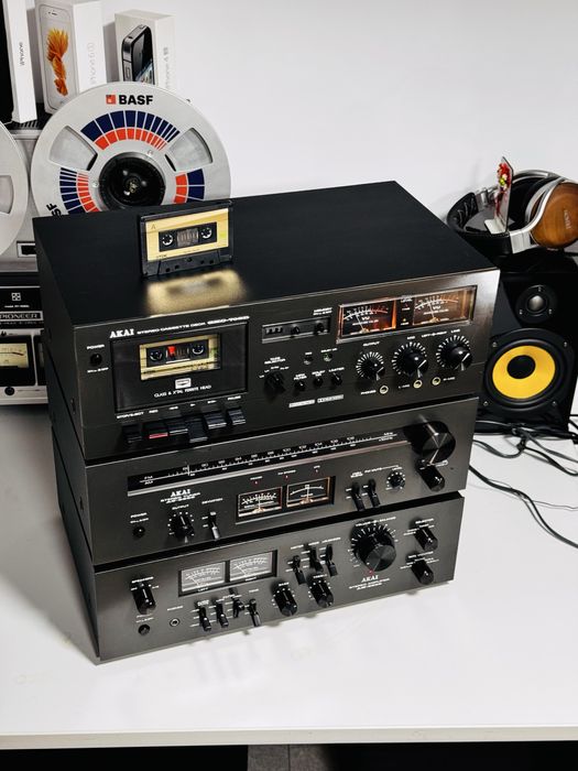 Linie audio 3 corpuri  AKAI-AM2600,AT2600,GXC709D-ampli,deck,tuner !