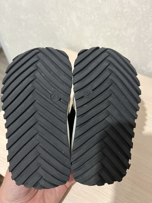 Кроссовки для малыша