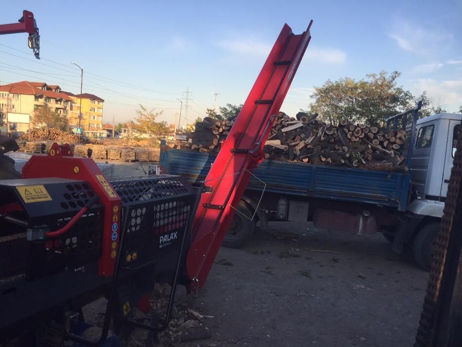 Дърва за огрев  150лв\1 кубик  нарязани и нацепени