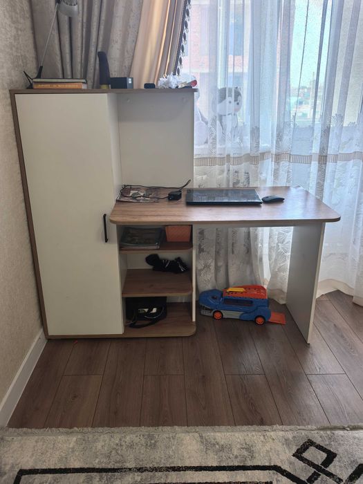 Продам парта шкаф в отличном состоянии