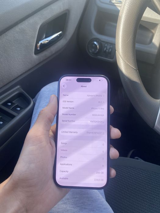 Iphone 17 pro Deep Blue