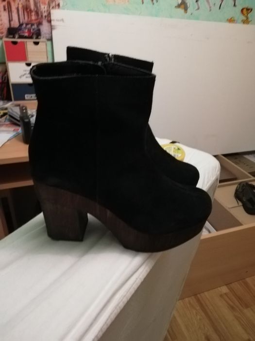 Botine piele intoarsanr. 37