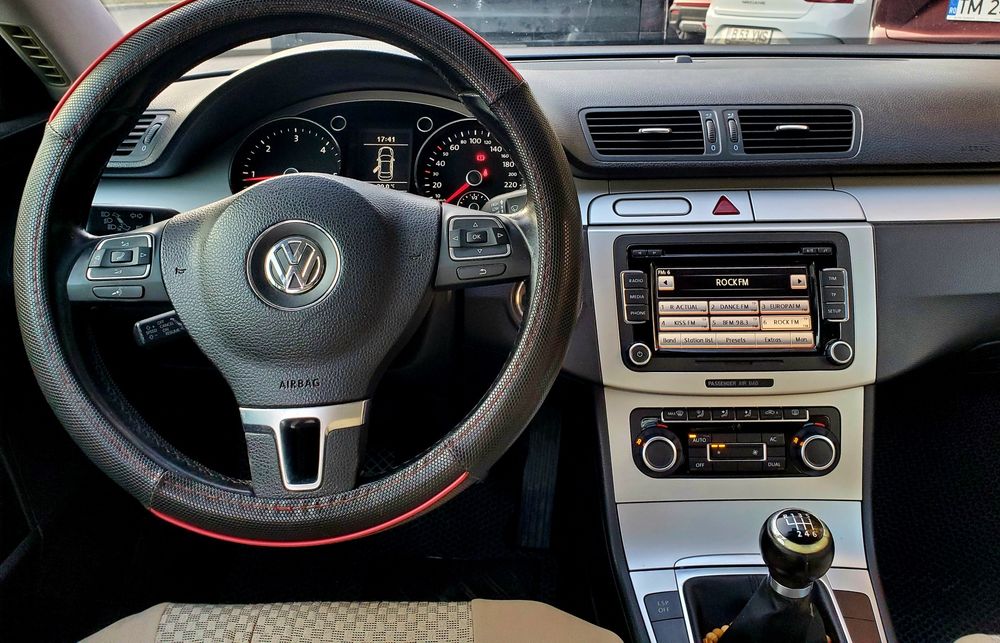 VOLKSWAGEN Passat 2010 — imagine 3