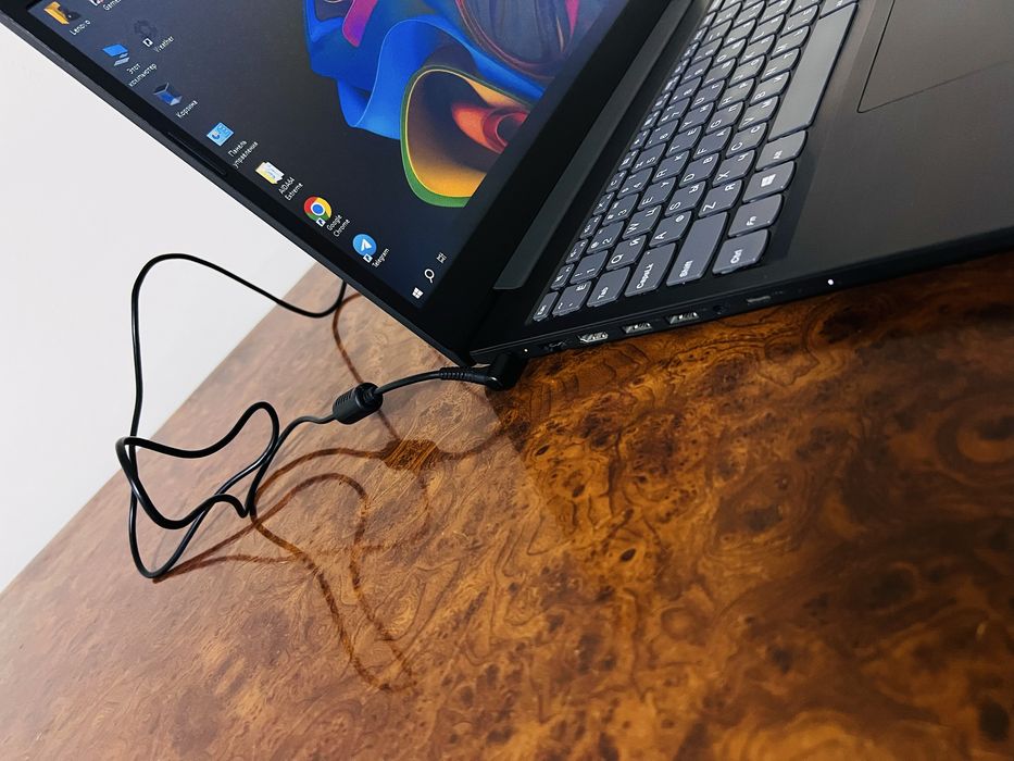 Lenovo noutbuk 1 Tb xotirasi