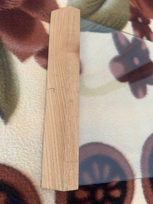 поднос от стъкло и дърво