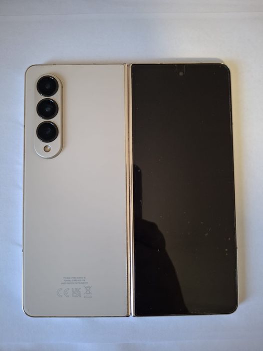 Fold 4 12gb ram 512 GB încă în garanție