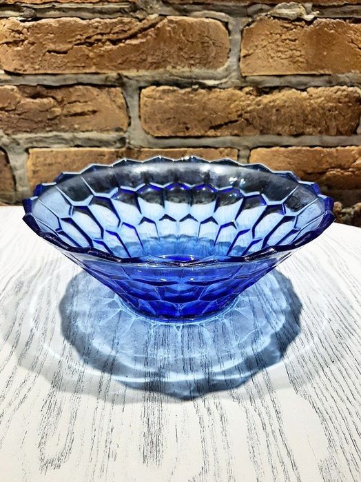 Вазы чешское стекло. Шкатулка. Сахарница. Менажница. Ваза Bohemia