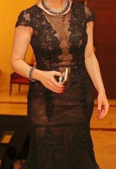 Черна бална рокля