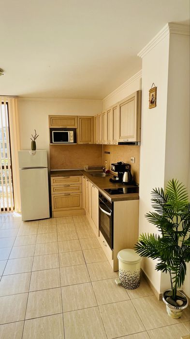 Апартамент с гледка море