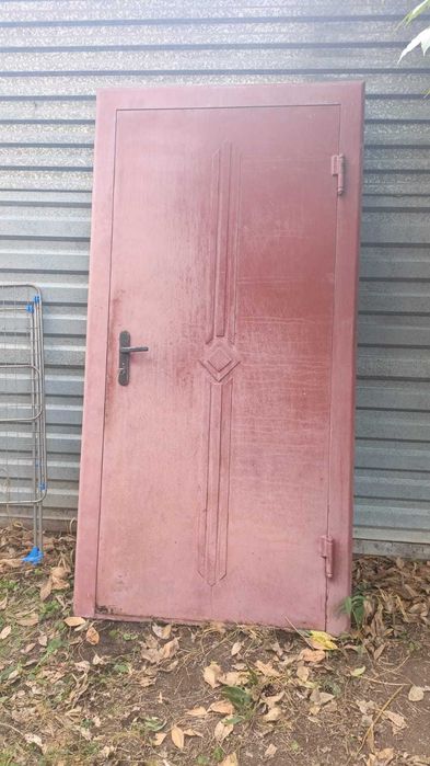 дверь наружный металлический