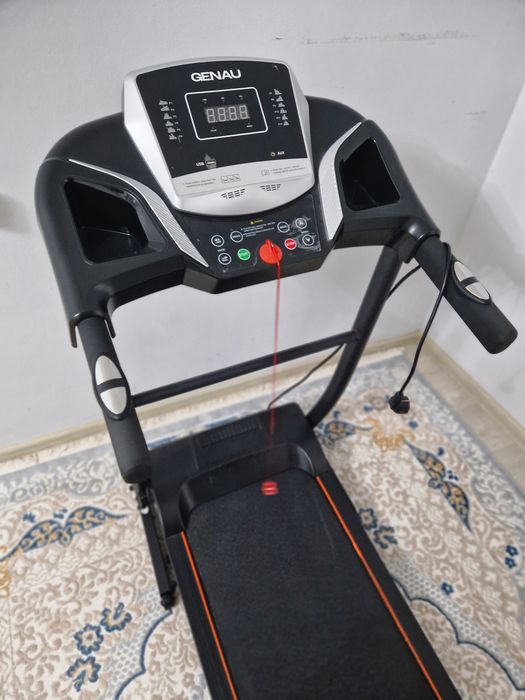 Беговая дорожка GENAU