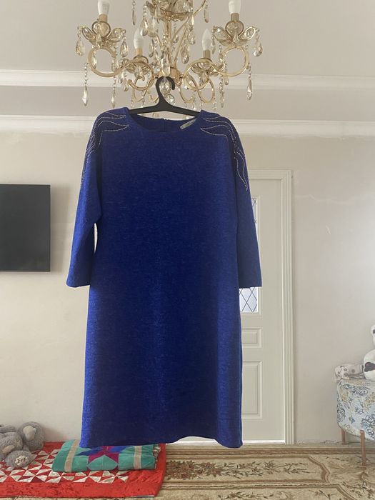 Женская одежда, платья 50-52 р