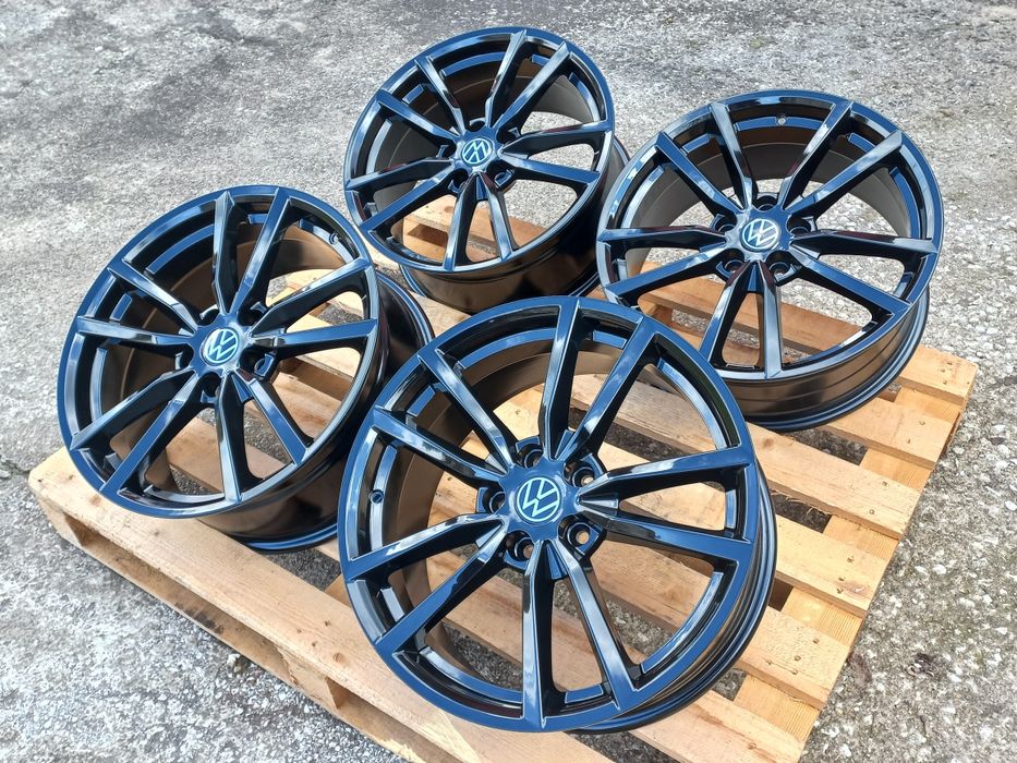 18"Vw Poteria 5x112 Piano Black 8j et45 Golf Passat Tiguan Jetta Touran Чисто Нови.
Poteria Piano Black.