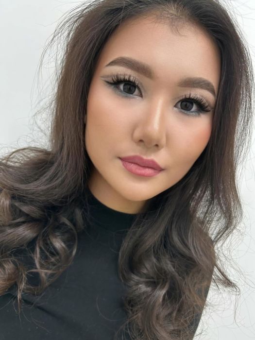 Макияж и локоны 15000