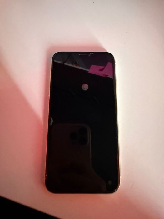 Продаю Iphone 11 128gb