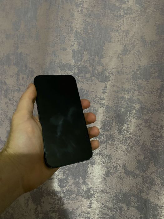 В продаже айфон 13