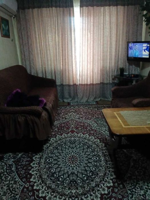 Сдается 1 комнатная посуточно