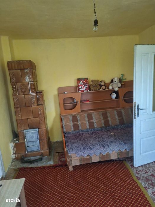 Vânzare casa si teren, comuna Cetățeni - județul Arges