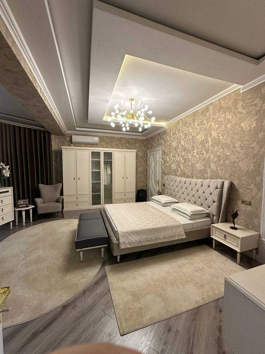 Район: Юнусабадский  Улица: Зенит 5.8  сотки 550  кв.м.