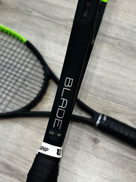Тенис ракета Wilson Blade 98 v6 16x19 Countervail