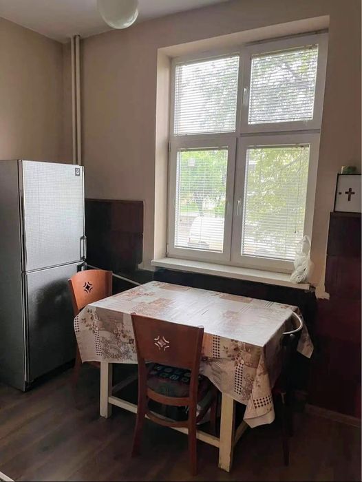 Продава се Тристаен апартамент в Перник, Изток - 121 кв.м за 704 €/кв.м - Снимка #2