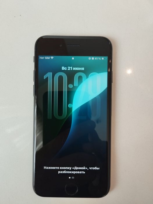 Iphone se 2022 holati ideal 64 Gb 80 % batarey