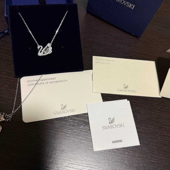 Lantisor Swarovski Dazzling Swan White