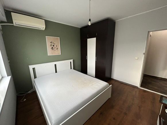 Дава се под наем Тристаен апартамент в Ловеч, Младост - 65 кв.м за 306 € - Снимка #2