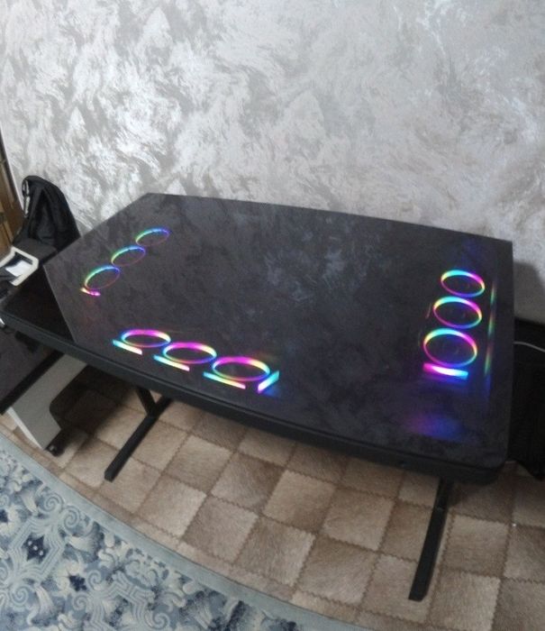 Продается стол корпус