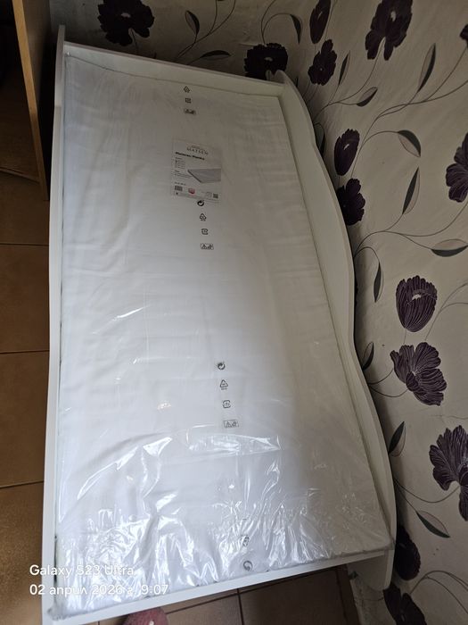 Чисто нови детски легла