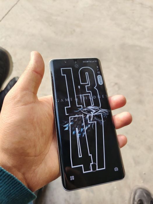 Redmi note 13 pro plus 5G sotiladi 
Xolati zo'r
Xotira 12+12/512 GB