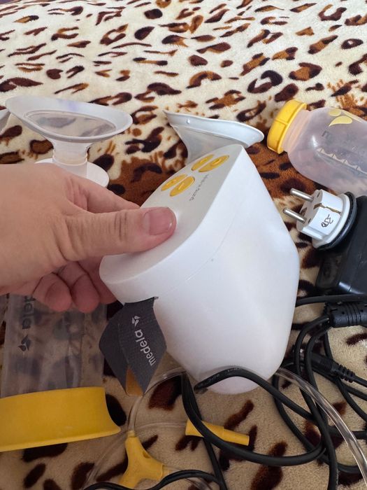 Молокоотсос Medela