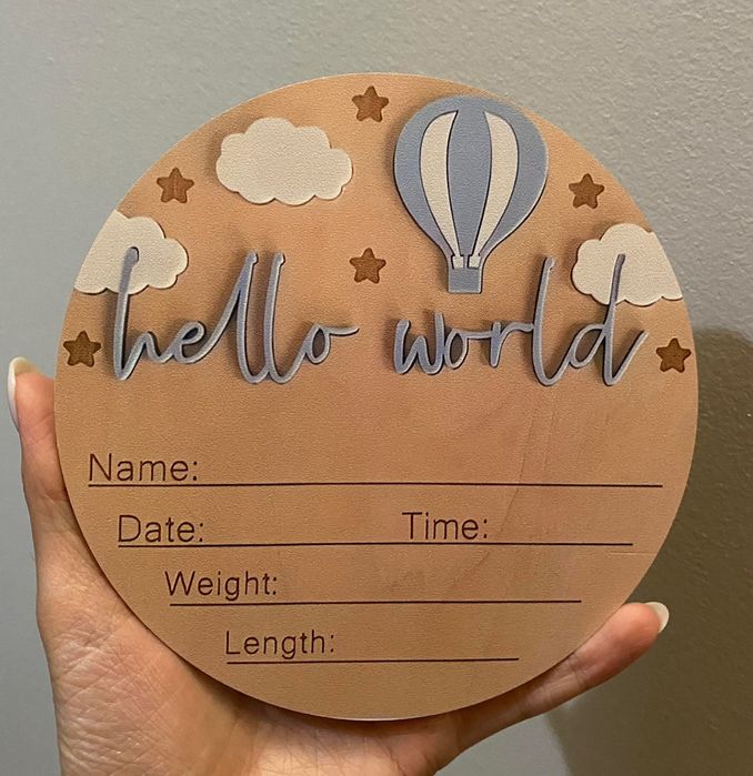 Бебешка табелка “Hello world”