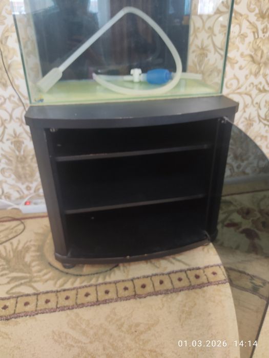 Продам аквариум 80 литров вместе с тумбой