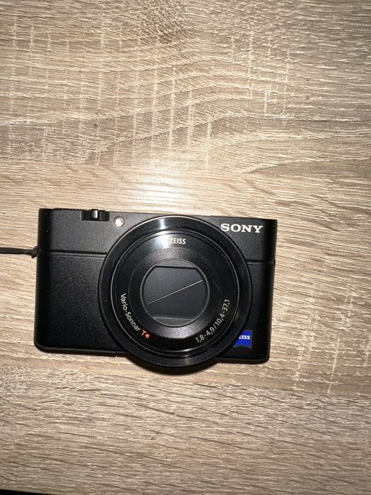 Vand aparat foto Sony Cybeshot DSC - RX100