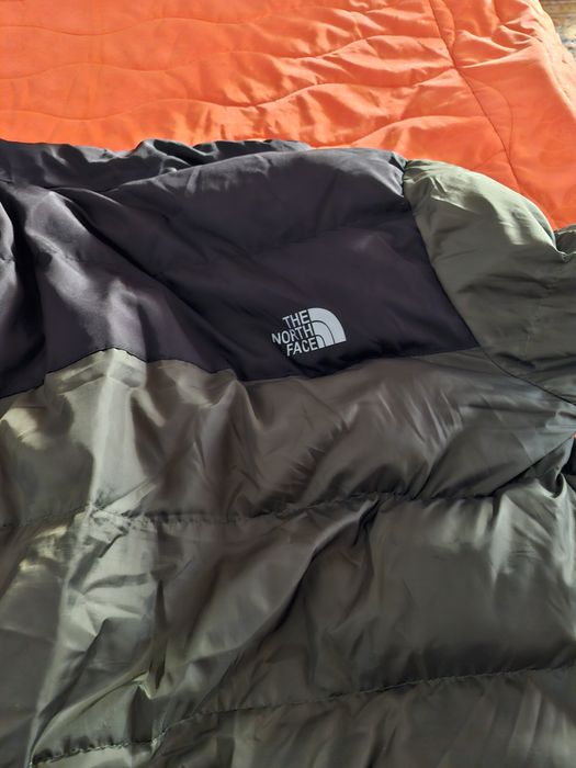 Продава се мъшко зимно яке